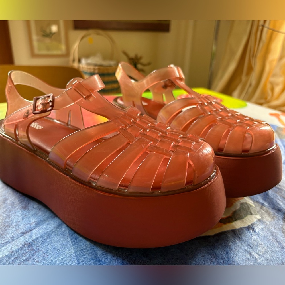 Melissa size 9/38 Women's Platform Sandals